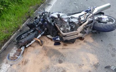 Tragické srážky aut s motorkáři jsou často důsledkem přehlédnutí
