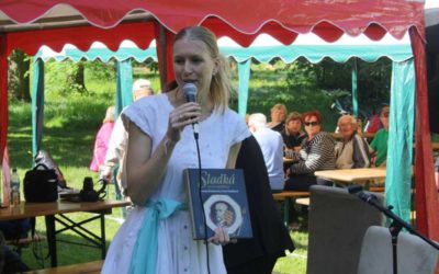 Pomněnková slavnost v zámeckém parku byla úspěšná
