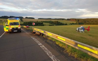 U Václavova se zabil sedmadvacetiletý motorkář! Dostal smyk a narazil do svodidel