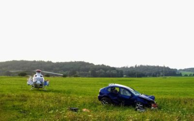 Při nehodě na Osoblažsku se vážně zranil devatenáctiletý muž, transportoval ho vrtulník
