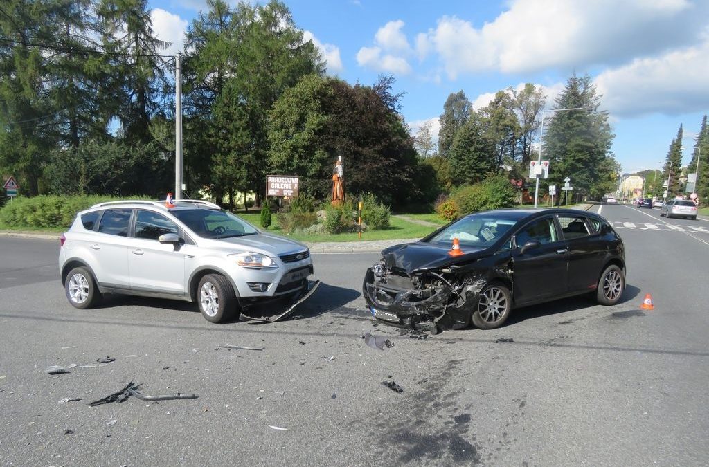 Při odbočování došlo ke střetu, způsobená škoda činí 340 tisíc korun