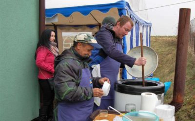 Areál za kulturním domem v Hlince na Osoblažsku provoněly zabijačkové speciality