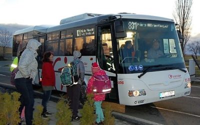 Slevy na jízdné pro žáky, studenty a důchodce budou od příštího roku zastropovány