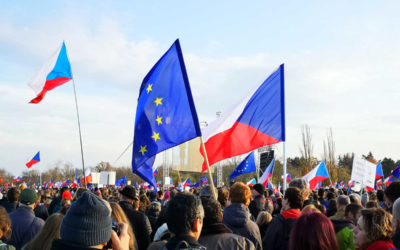 Na Letnou v Praze přišlo přes čtvrt milionů lidí, vyzvali Babiše k rezignaci
