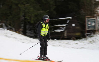 Návštěvníci lyžařských areálu se mohou setkat s policisty také na svahu