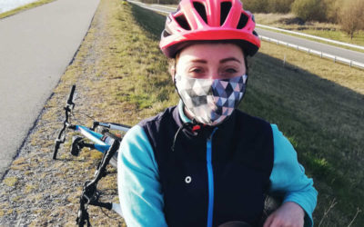 Cyklisté, kteří projíždějí Vrbnem, musí mít roušky