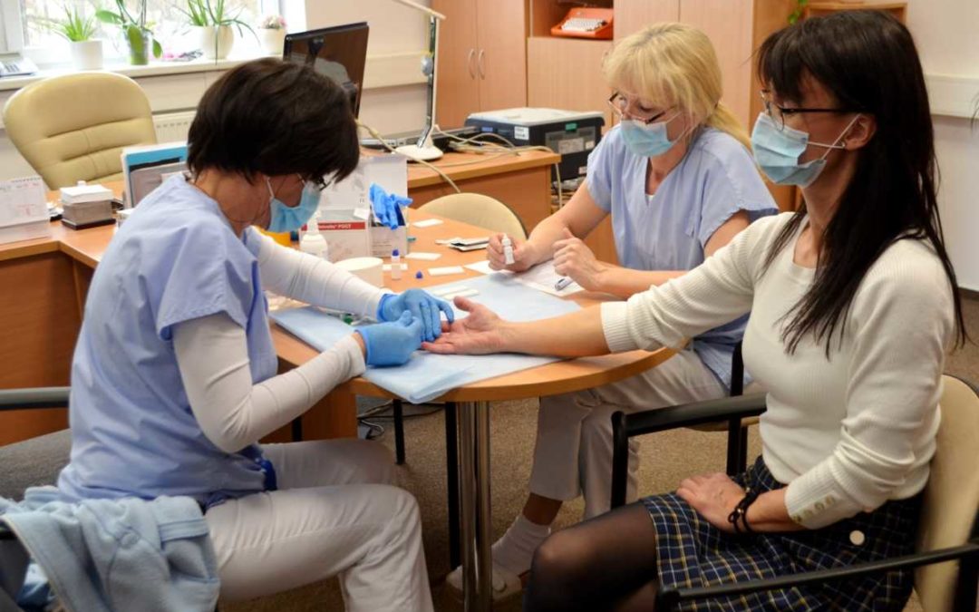 Sdružené zdravotnické zařízení Krnov postupně otestuje na COVID-19 všechny zaměstnance