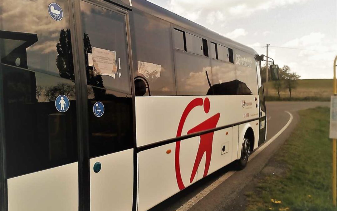 Jízdné v autobusech v Moravskoslezském kraji od dubna zdraží