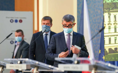 Od pátečního poledne končí kontroly státních hranic, Češi se nemusí prokazovat testem, rozhodla vláda