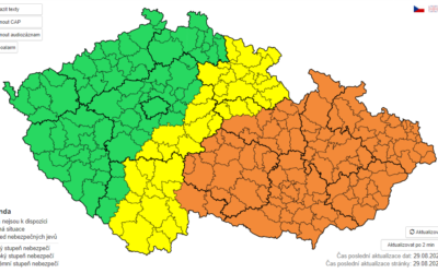 Meteorologové varují před silnými bouřkami a větrem