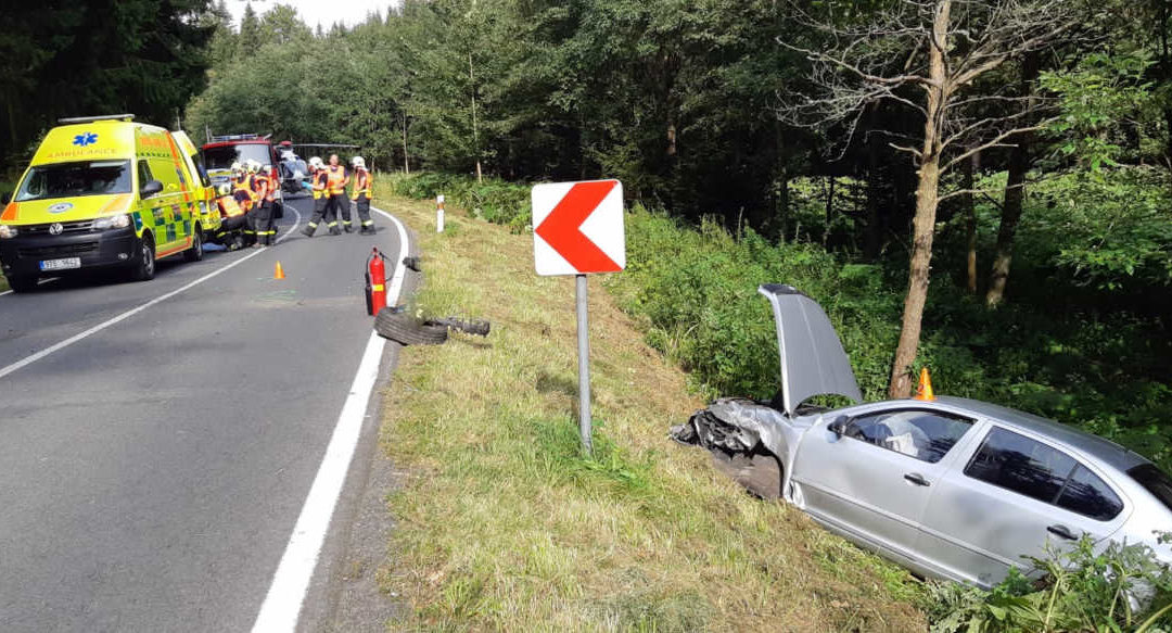 Na Vrbensku se střetla dvě auta, při nehodě se zranilo pět seniorů