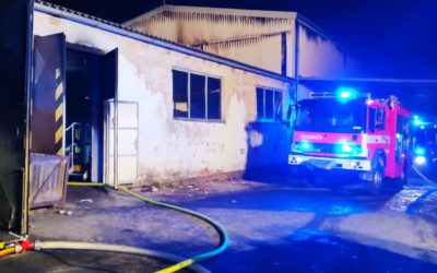 Výbuch v Bílčicích na Bruntálsku! Nakonec tam vzplanula hala na zpracování dřeva