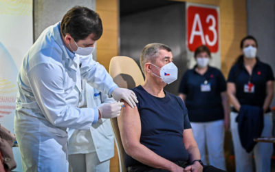 V Česku začalo očkování proti koronaviru