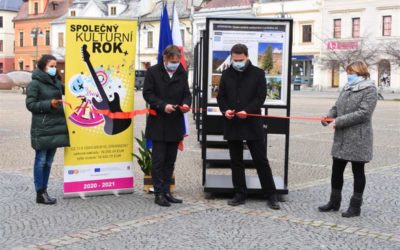 Výstava na náměstí Míru v Bruntále připomíná česko-polské projekty