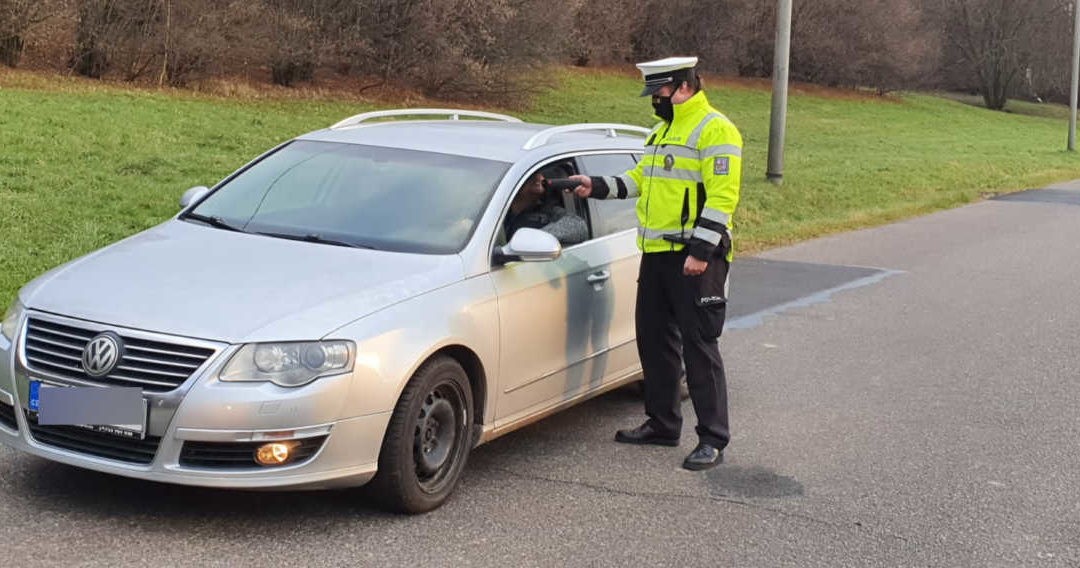 Policejní kontroly na silnicích na Bruntálsku! Probíhá dopravně bezpečností akce