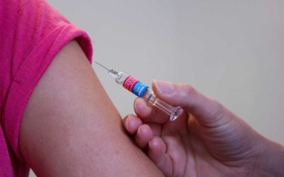 Většina Čechů je pro očkování proti koronaviru, ukázal průzkum