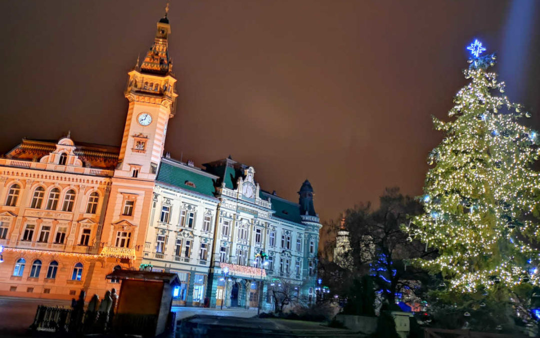 Krnov zdobí vánoční strom a betlém