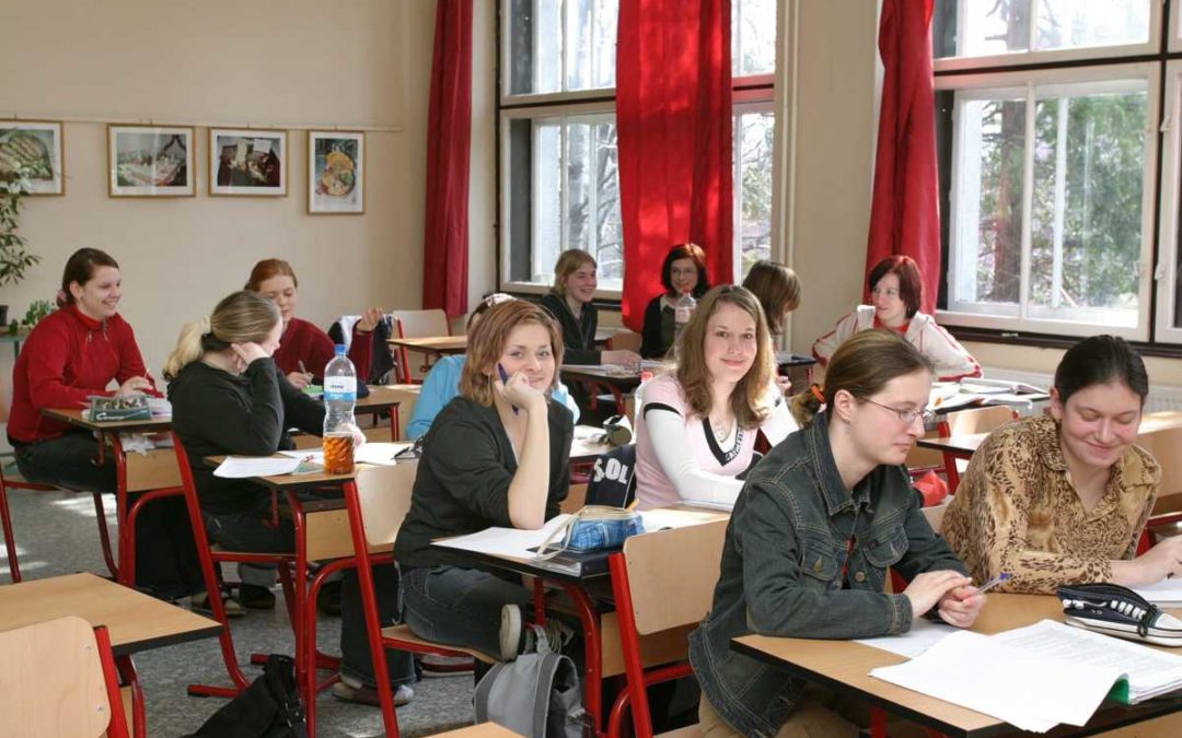 Přijímačky na krajské střední školy budou i letos jednotné