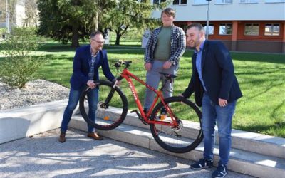 Výherce kvízu dal přednost bicyklu před playstationem