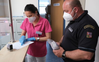 Moravskoslezští hasiči už rozvezli přes 410 tisíc vakcín proti covidu