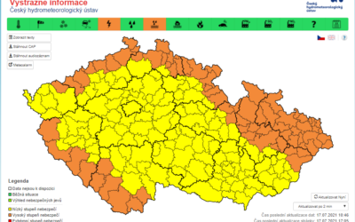 Meteorologové varují před silnými bouřkami a přívalovým deštěm