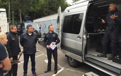 Schengenbusy, terénní vozy, drony i termokamery. Policie má dostatek nové techniky k ochraně státní hranice