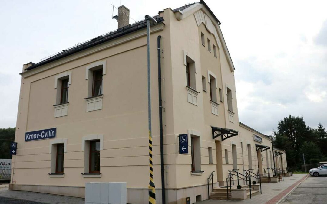 Krnov: Muž zamčený na toaletách nádraží jen spal