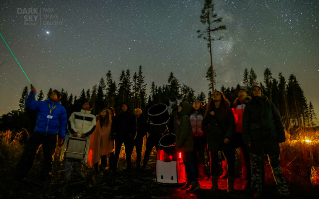 Magická noc s hvězdáři ve Vrbně: Na vlastní oči viděli Jupiter i jeho měsíce