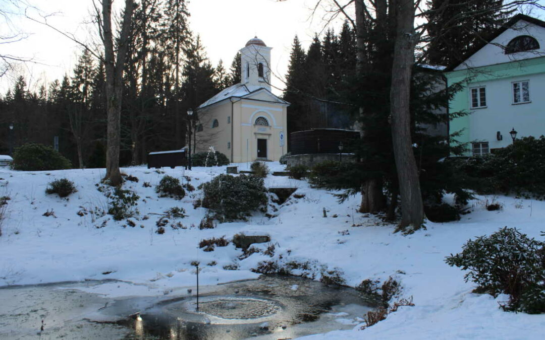 Podívejte se na zasněženou Karlovu Studánku