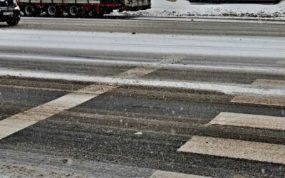 Meteorologická výstraha: Česku hrozí náledí, zvyšuje se nebezpečí nehod a úrazů