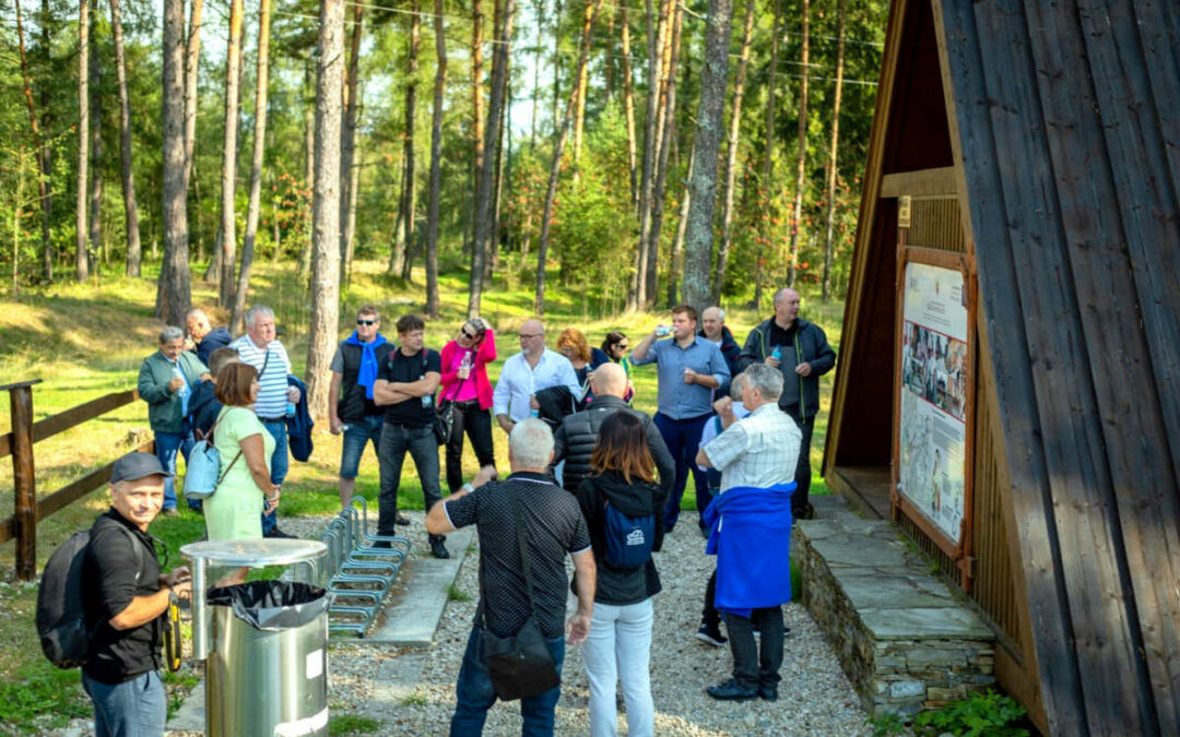 Euroregion Praděd schválil další projekty, novináře seznámil se zajímavými místy