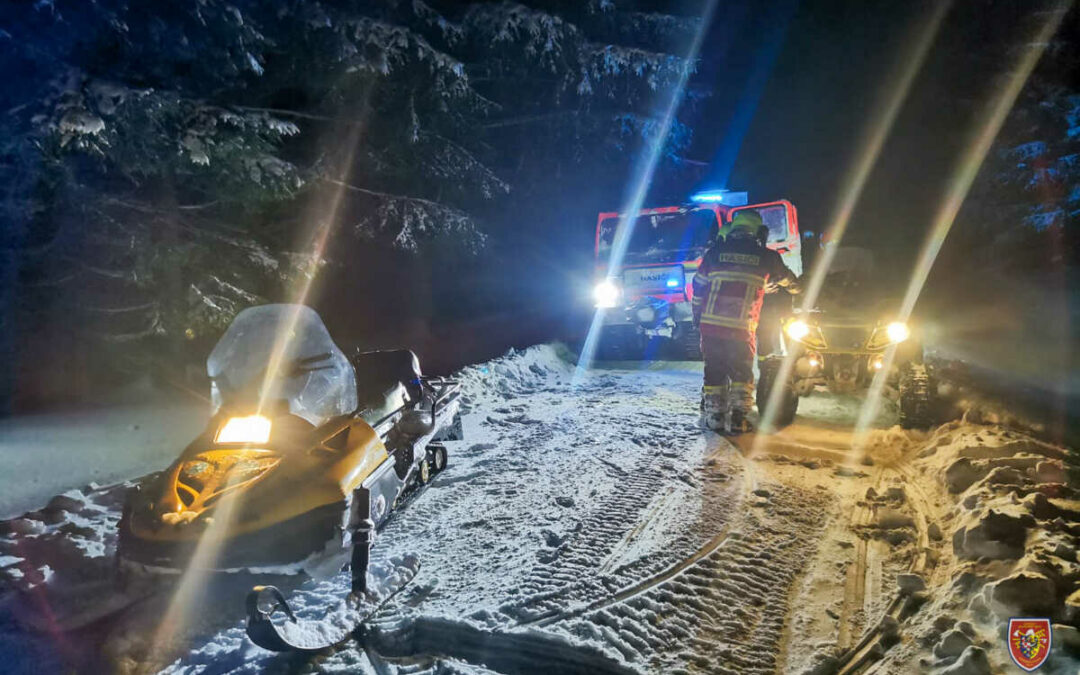 Záchranné složky prohlédávaly okolí Světlé Hory, pátraly po ženě