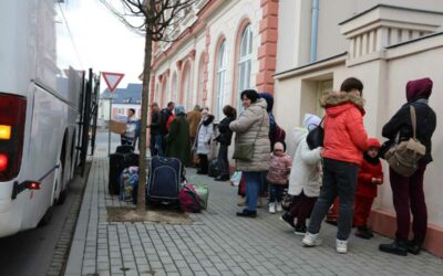 Poslanci dali zelenou pomoci uprchlíkům z Ukrajiny, dostanou solidární příspěvek 5 tisíc korun