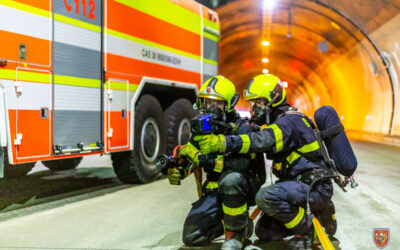 Servisní práce v dálničním tunelu Klimkovice využili hasiči k nácviku likvidace požáru