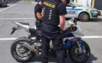 Bruntálští policisté nalezli odcizený motocykl