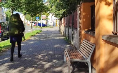 Krnov: Oprava chodníku skončí letos