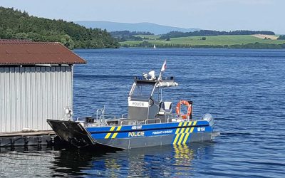 Moravskoslezský kraj: Policisté speciální pořádkové jednotky vykonávali dohled na vodních plochách