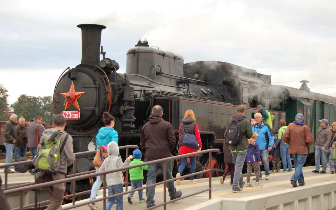 Krnov: Sobota patřila všem milovníkům železnice a historických vlaků