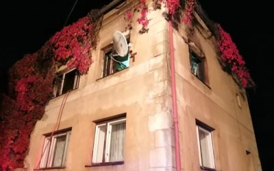 Při požáru rodinného domku v Jindřichově na Osoblažsku zachránili zraněnou seniorku