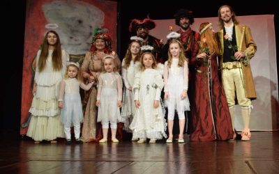 Divadlo v Bruntále přilákalo spoustu dětí s rodiči