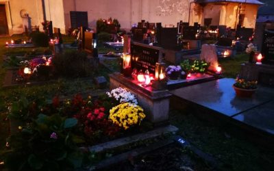 Památku zesnulých neboli Dušičky slaví Češi každoročně 2. listopadu vzpomínkou na své zemřelé blízké