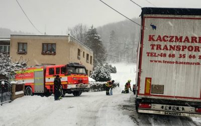 Bruntálsko: Sníh opět zaměstnal hasiče