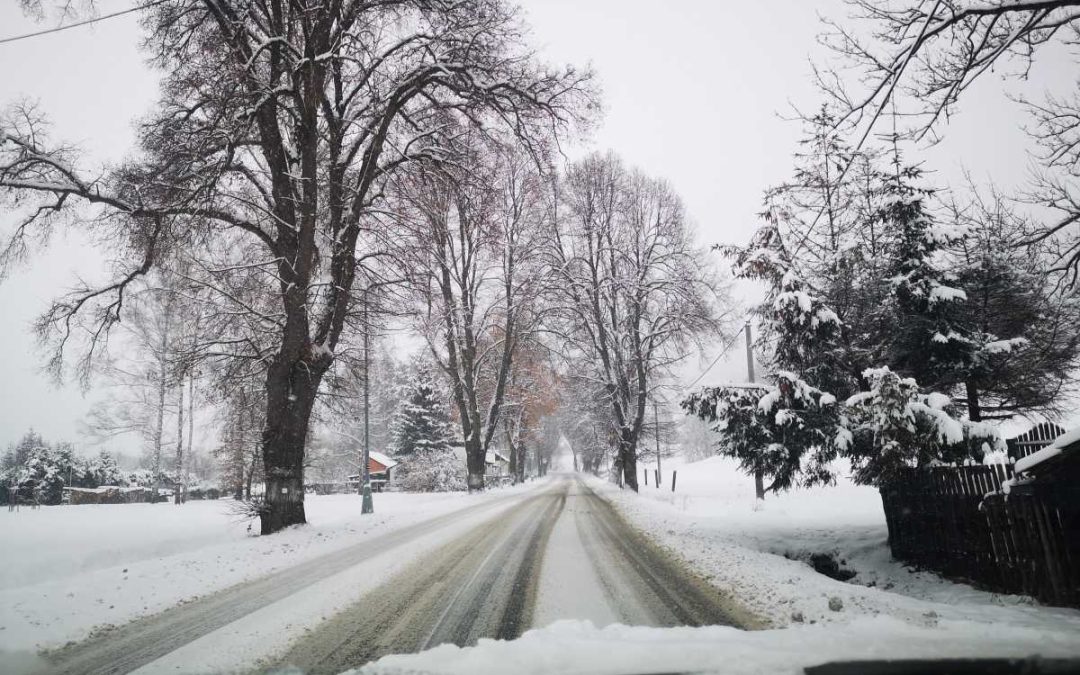 Meteorologové varují: Hrozí sněhové jazyky i silný mráz