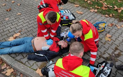 Záchranáři v Moravskoslezském kraji resuscitovali na sklonku roku i mladé pacienty