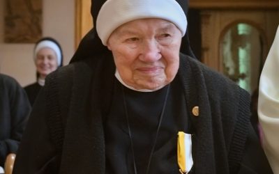 Město Albrechtice: Boromejka sestra Aloisie Veselá oslavila své 100. narozeniny