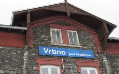 Oprava na trati uzavře přejezd v Karlovicích