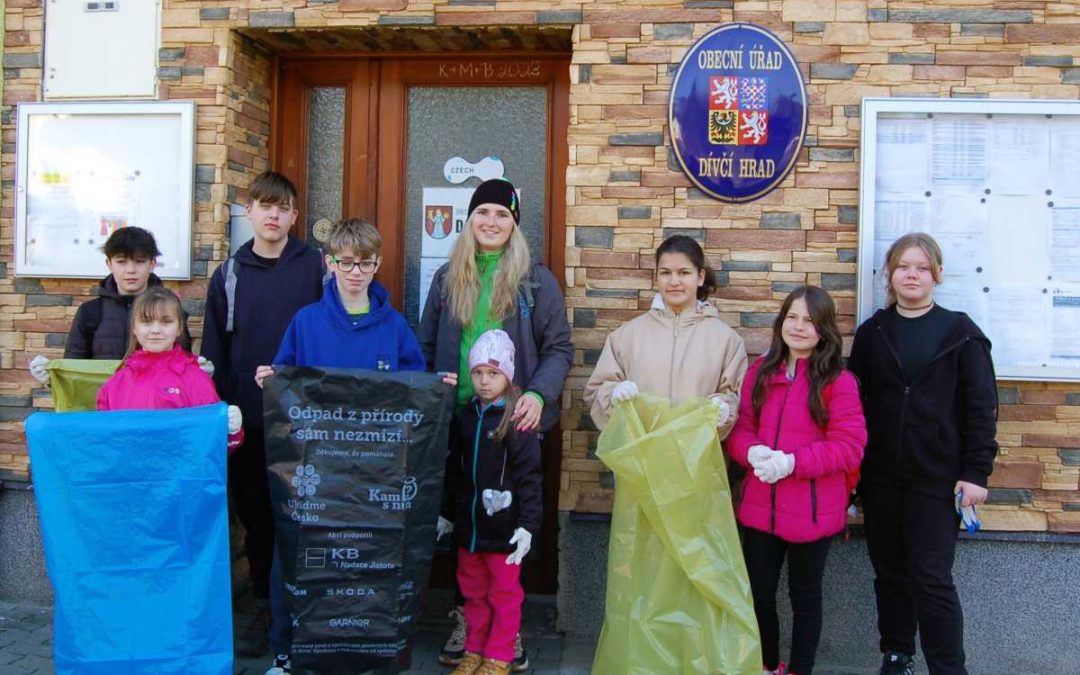 Osoblaha: Žáci základní školy uklízeli přírodu na Osoblažsku