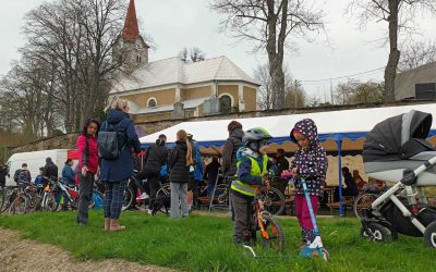 Slezská Harta jako lákadlo pro turisty. Buduje se kolem ní cyklotrasa, láká i na plavby lodí