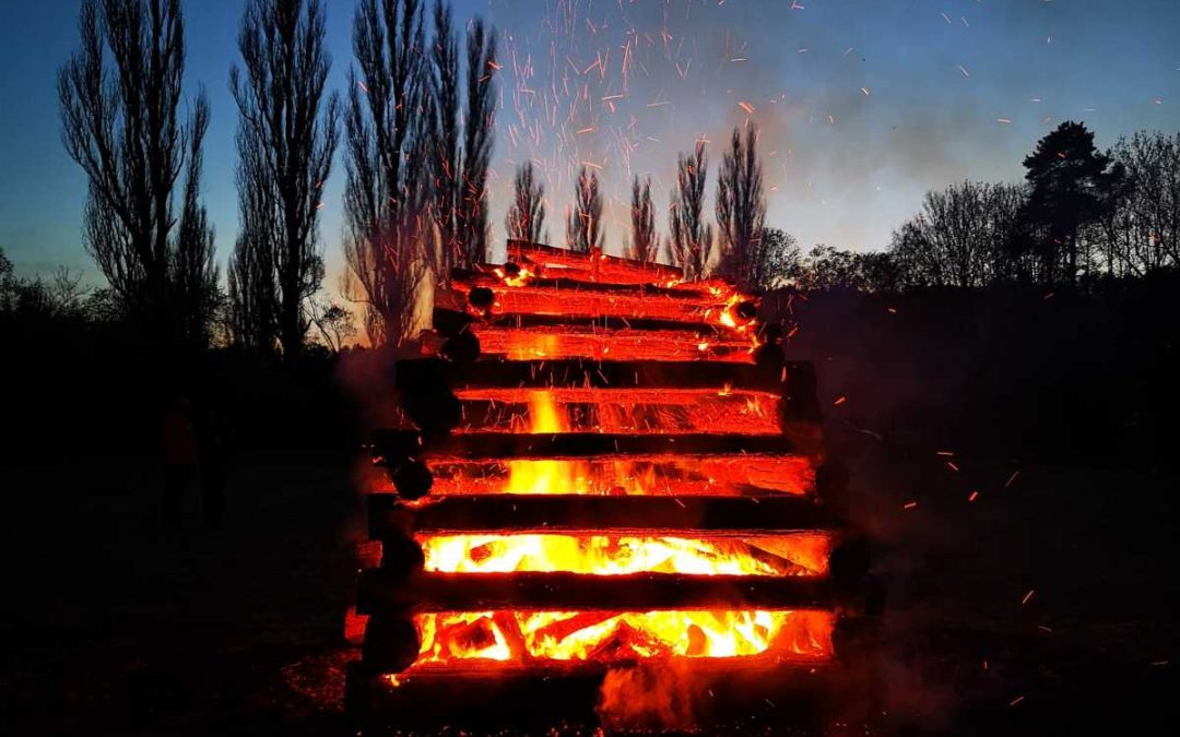 Vatry při pálení čarodějnic oznamte přes webovou aplikaci