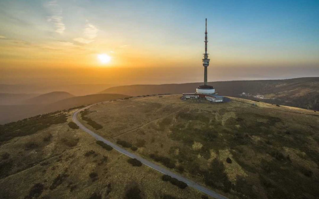 Až k vysílači na Pradědu se mohou dostat senioři, vozíčkáři nebo jinak hendikepovaní lidé